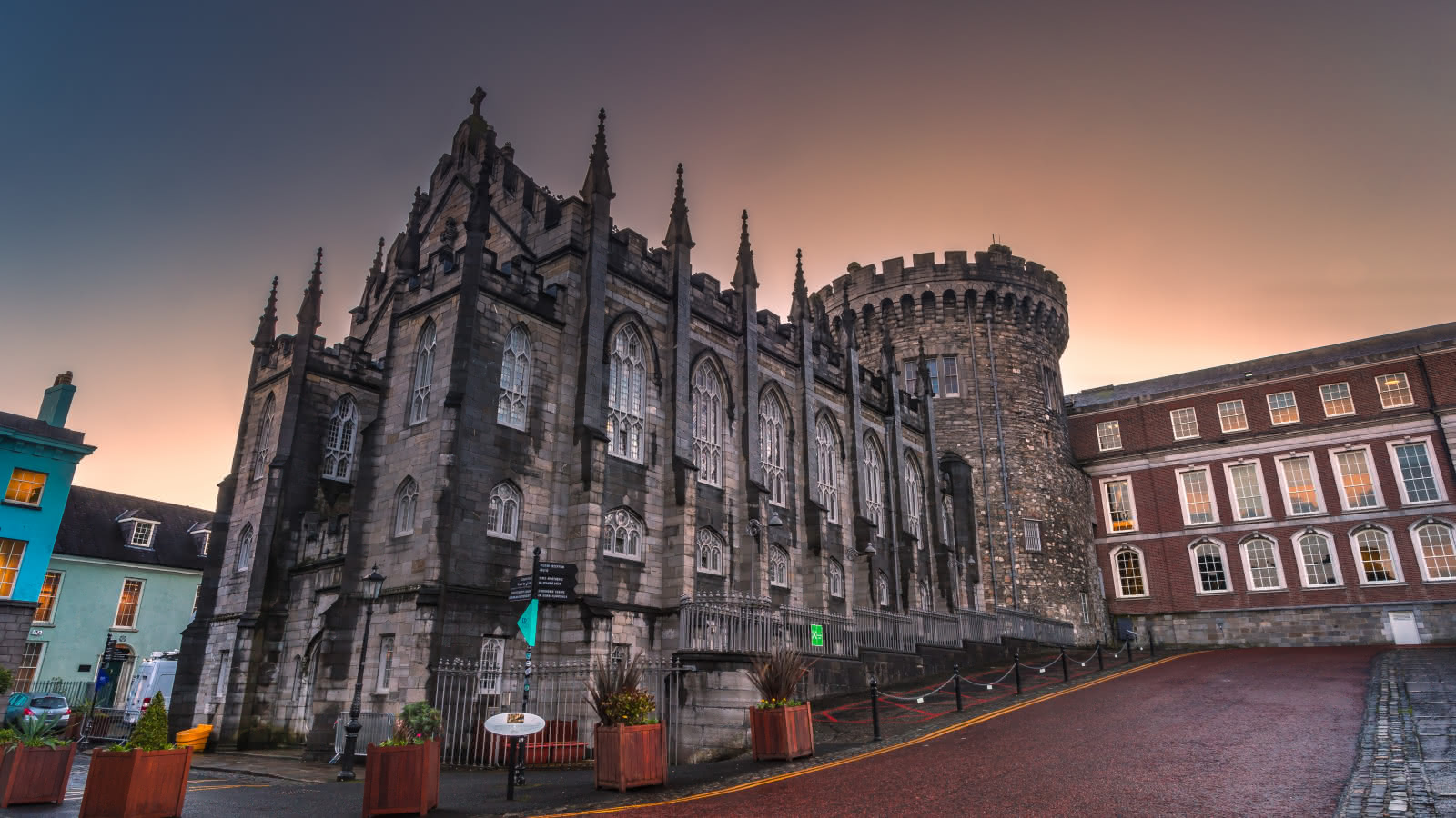 Discovering the dark history of Dublin Castle with the SANDEMANs
