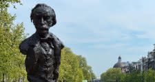 Multatuli Statue Amsterdam