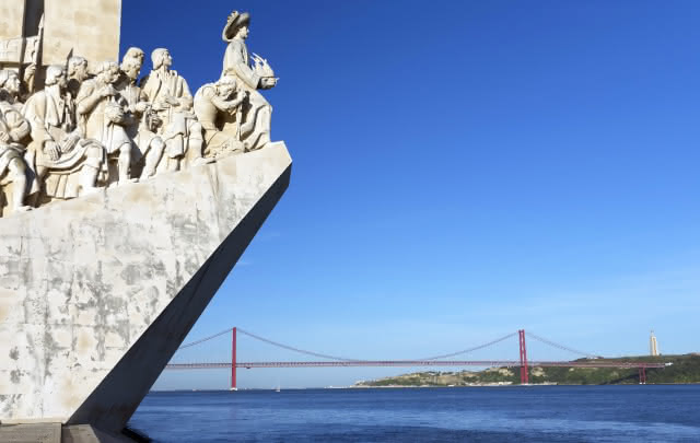Visiting the monument of the Discoveries during the Belém Tour