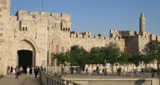 Jerusalem Holy City Tour meeting point outside the Jaffa Gate