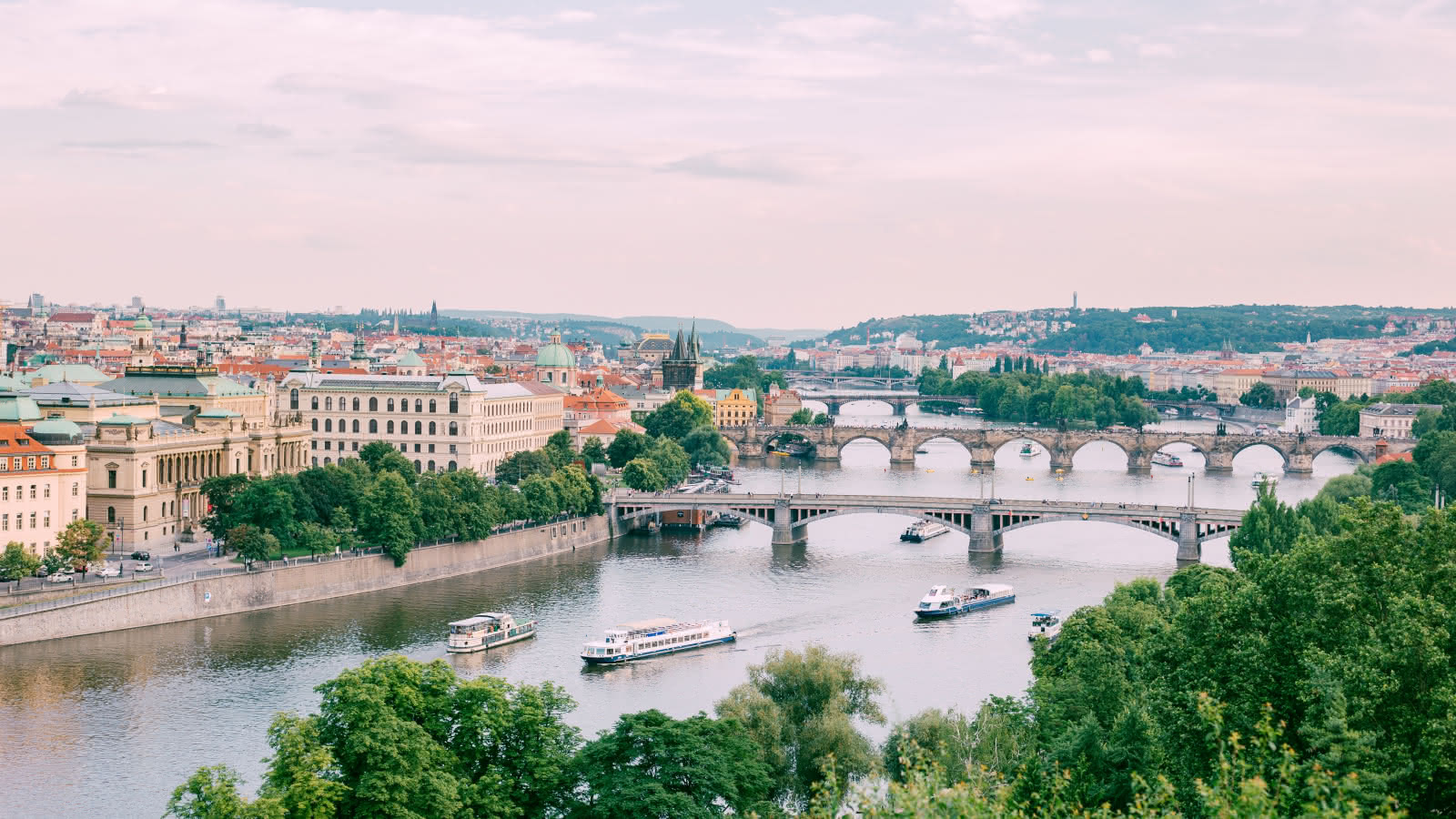 things to do prague travel guide